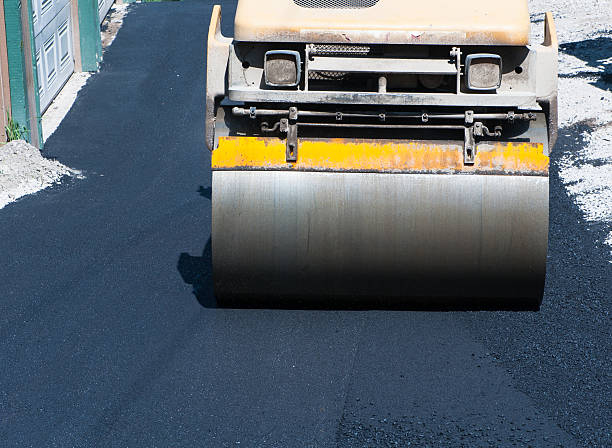 Best Asphalt Driveway Installation  in St George, MO